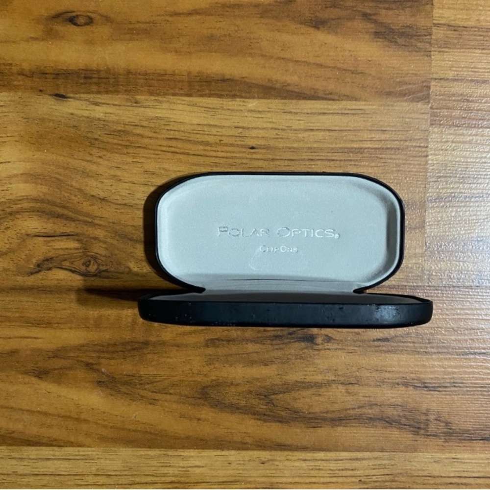 Polar Optics Polarized Clip On Expandable Sunglasses Clam Shell Hard Case 🎉HP🎉 - Picture 8 of 12